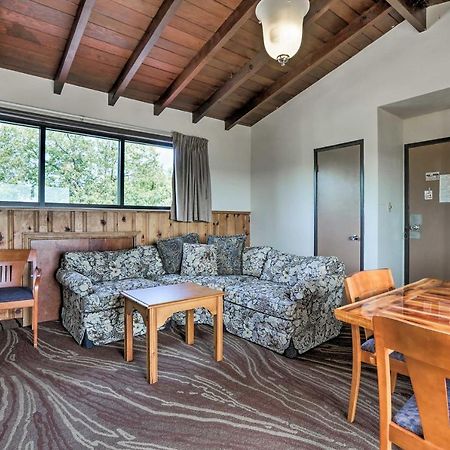 Burkesville Apt With Deck, Views And Pool Access! Zewnętrze zdjęcie