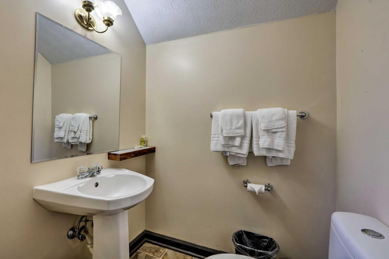 Burkesville Apt With Deck, Views And Pool Access! Zewnętrze zdjęcie