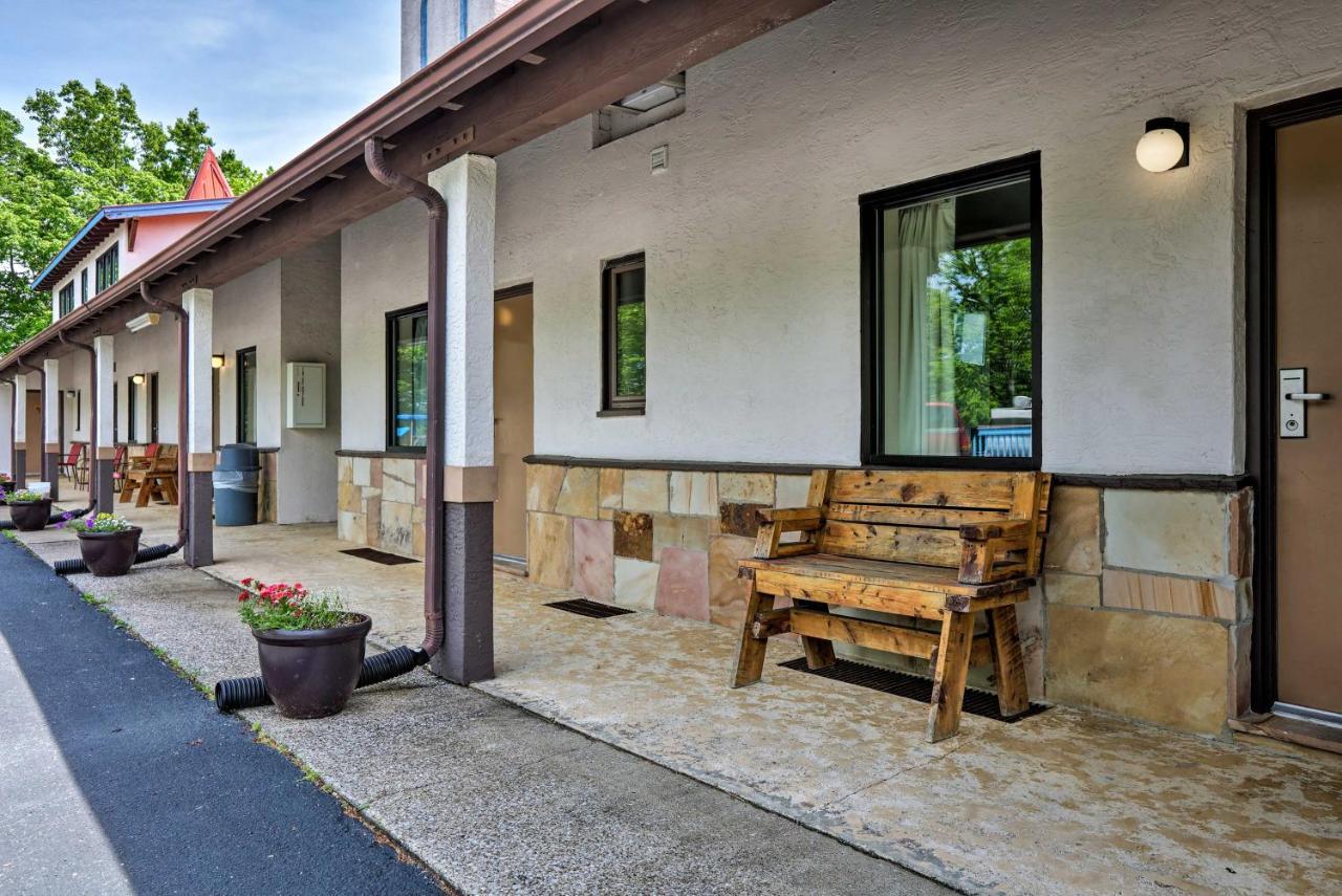 Burkesville Apt With Deck, Views And Pool Access! Zewnętrze zdjęcie