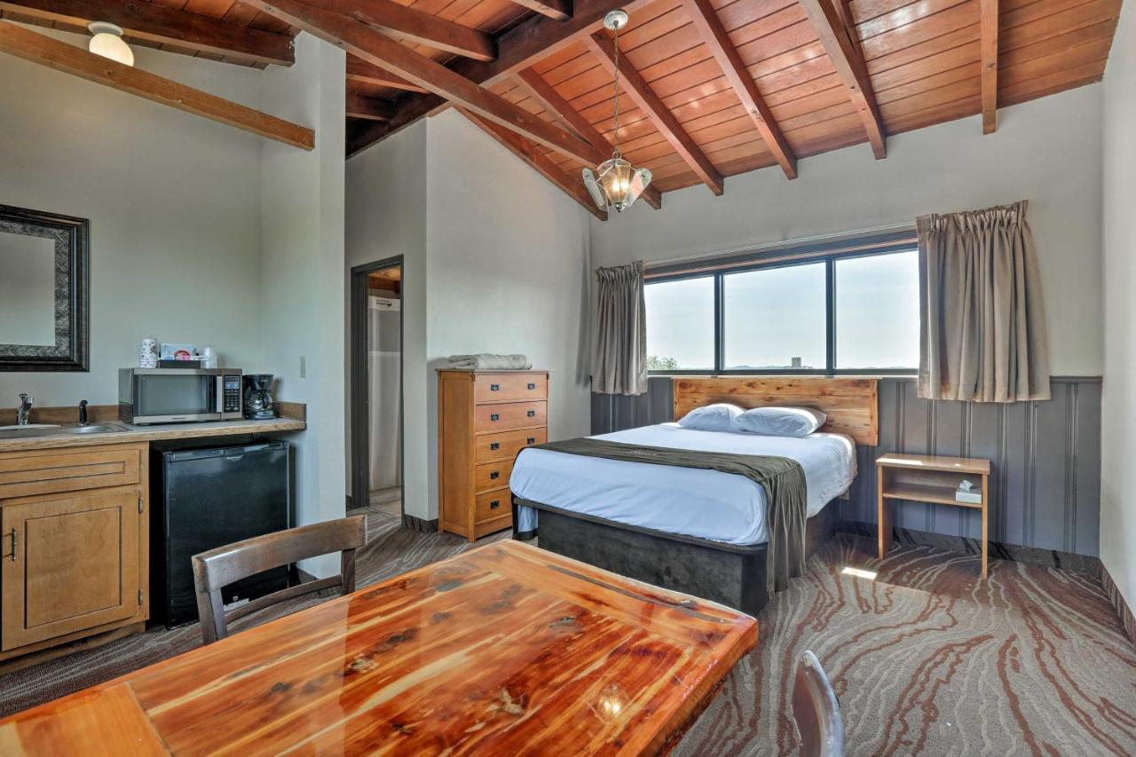 Burkesville Apt With Deck, Views And Pool Access! Zewnętrze zdjęcie
