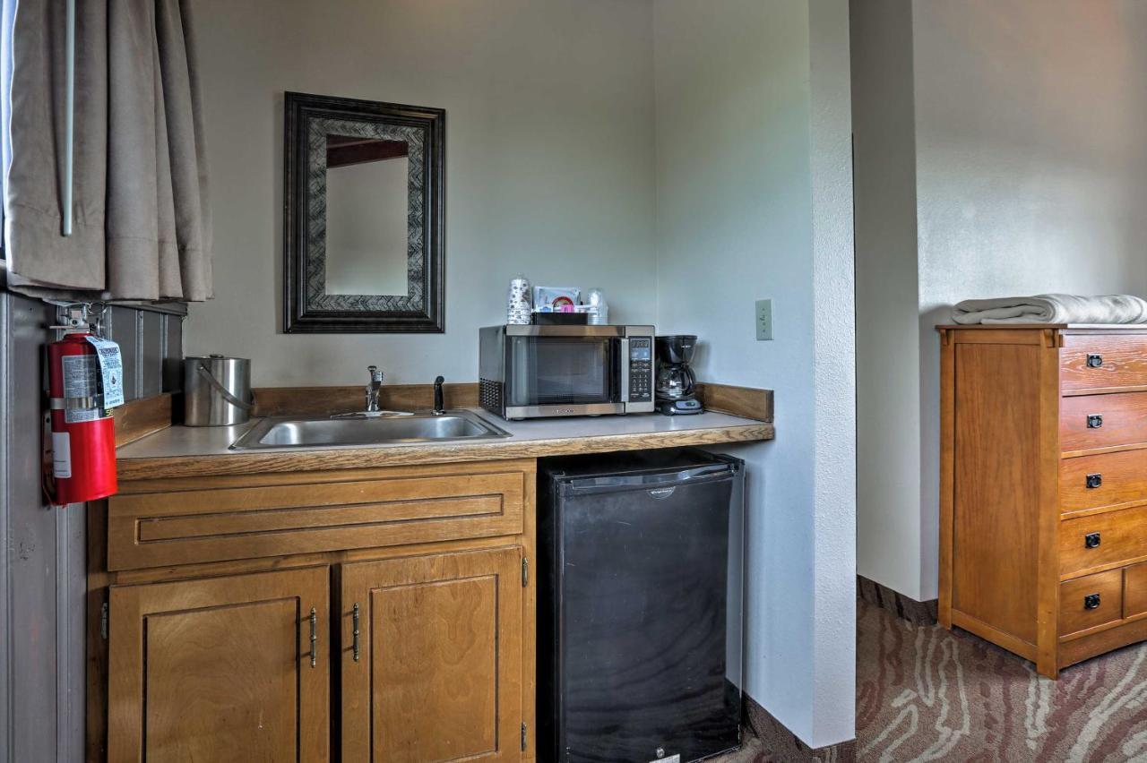 Burkesville Apt With Deck, Views And Pool Access! Zewnętrze zdjęcie